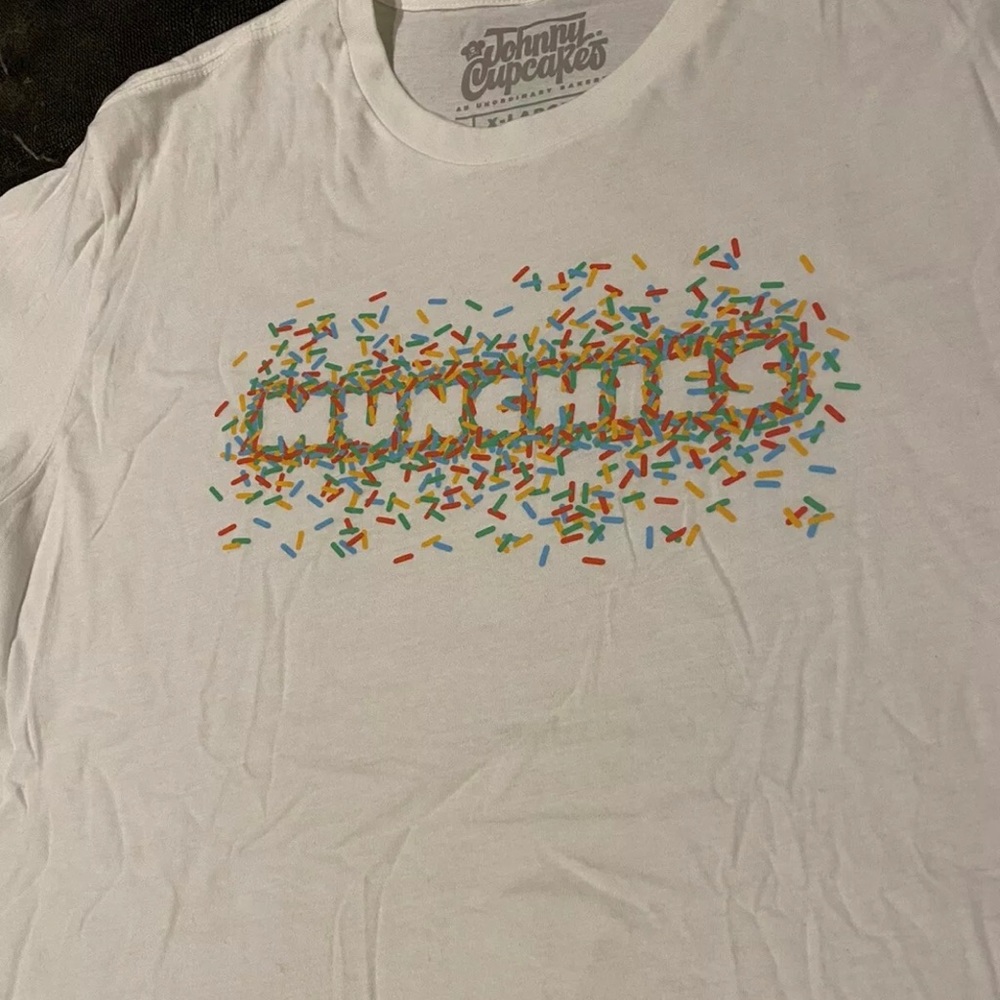 Johnny Cupcakes MUNCHIES Cake Dealer Exclusive